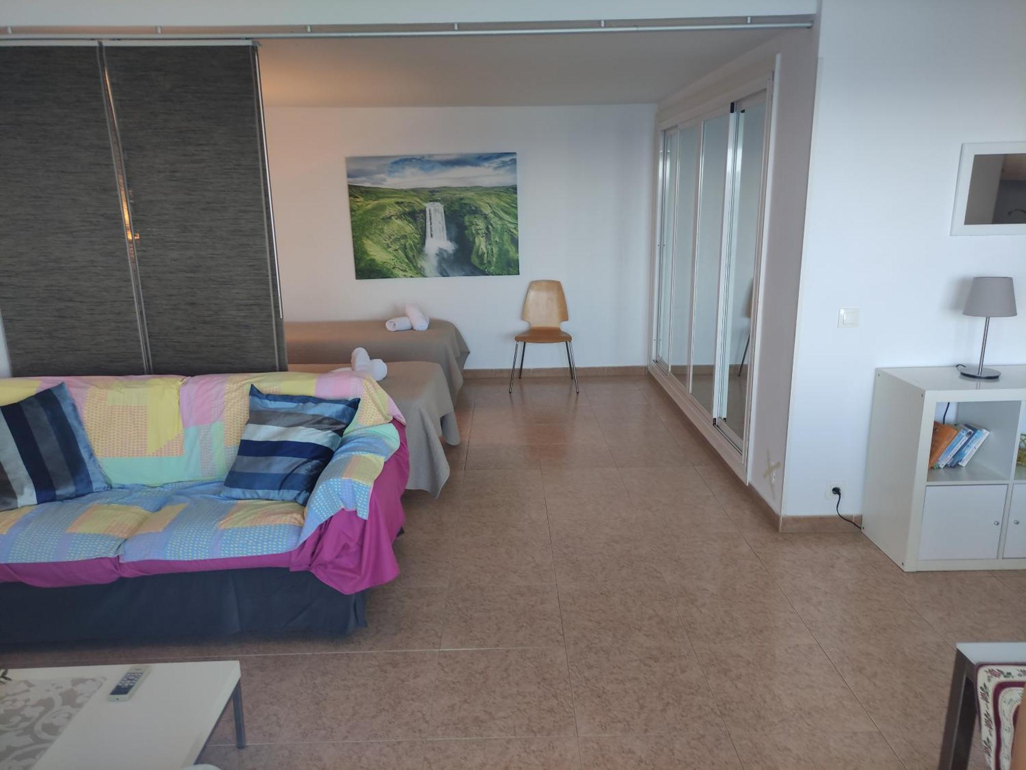 In First Line Apto 6-6 Apartment